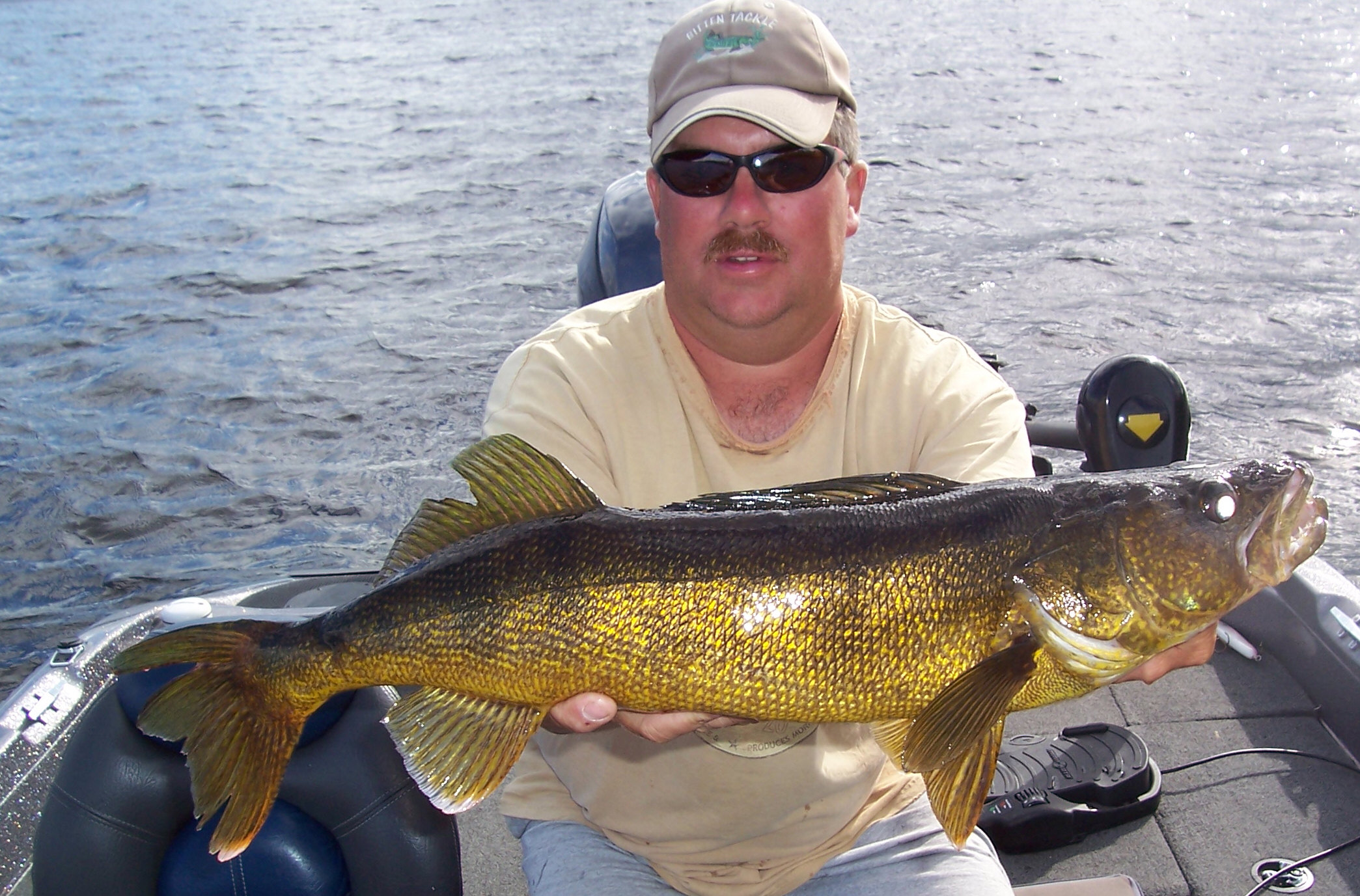 s 27 Inch Walleye 2